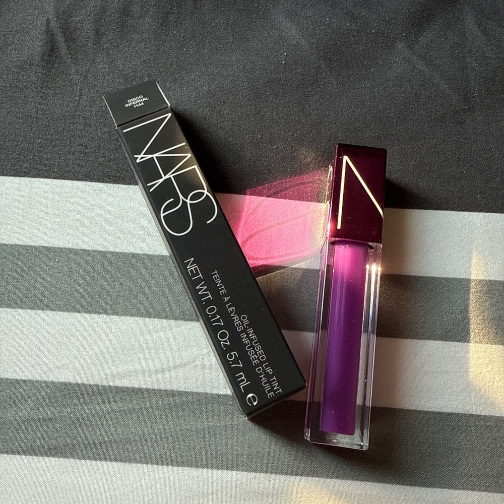 Nars Lipstick, Lipgloss - Picture 2 of 5